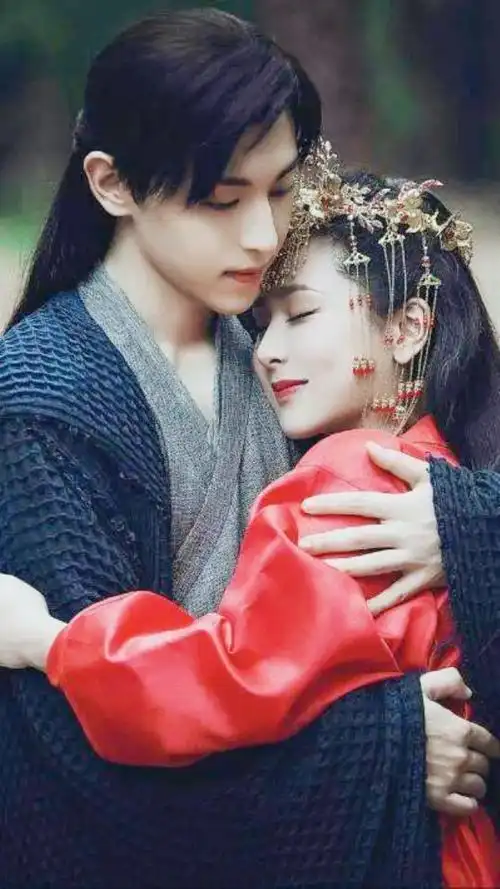 杨紫和邓伦电影,邓伦和杨紫的各自的电影启幕