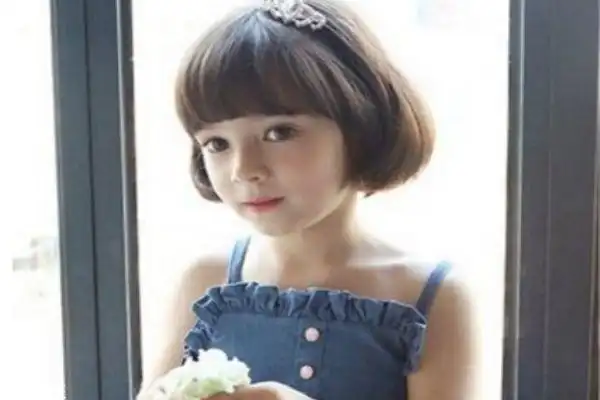 小女孩短发发型儿童短发发型图片