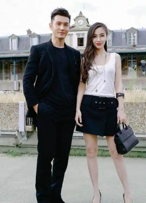 黄晓明baby官宣离婚,两句话结束7年婚姻,算是体面收场吗?