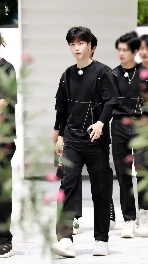 范丞丞超话09#范丞丞嗨放派#2022.7.