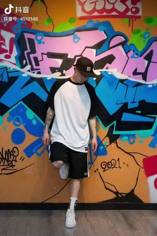 感谢来自冯校 target 的礼物bboy服饰街舞男生穿搭 hiphop