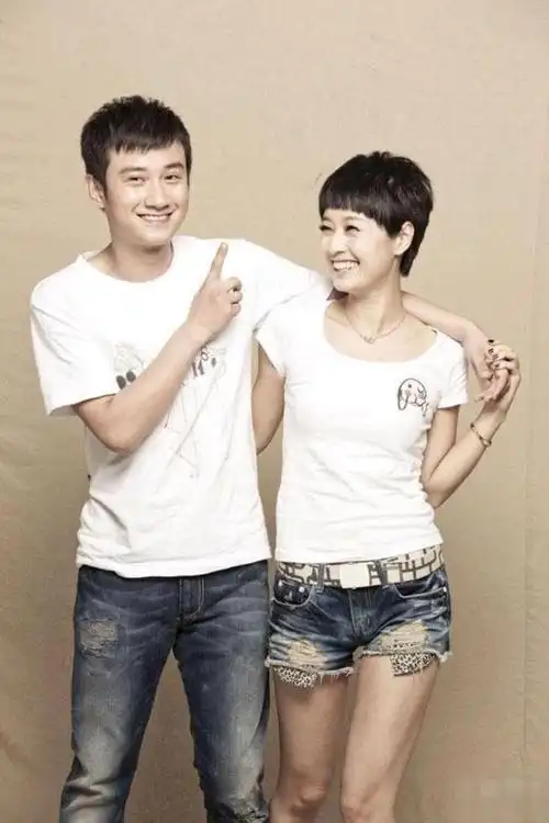 马伊琍和文章,这两个名字曾经代表着那个时代的青春美丽和阳光帅气.