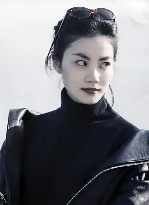 原创年轻时的王菲美得清纯周迅像精灵看见她后一眼万年