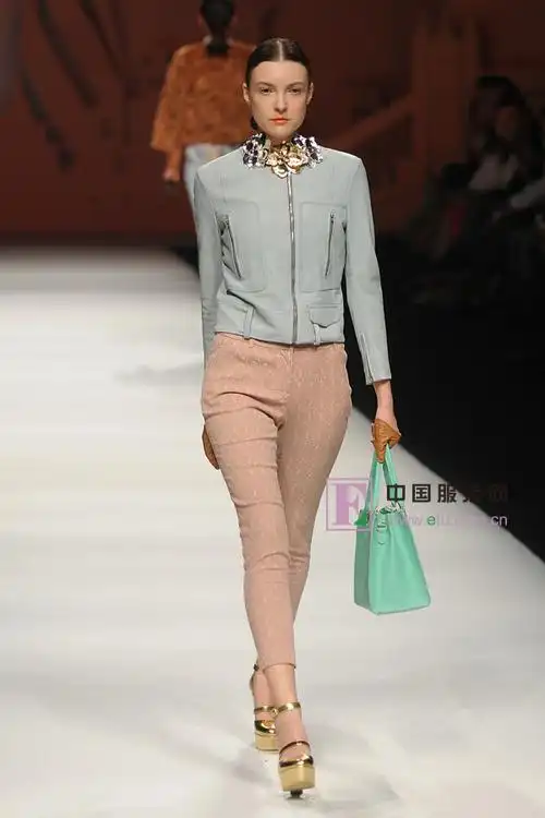 oasis aw13秋冬系列发布(图)_活动资讯_中国服装网