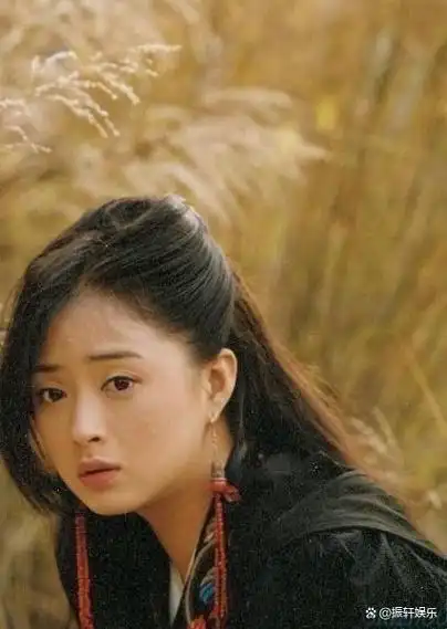 19岁的蒋欣拍《天龙八部》,剧中要和28岁的林志颖来一场吻戏.