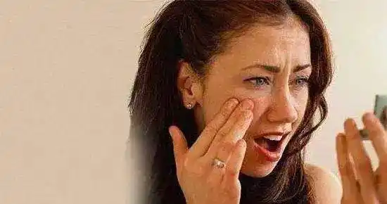 女人肝不好皮肤会露出4个马脚养好肝皮肤也会好起来