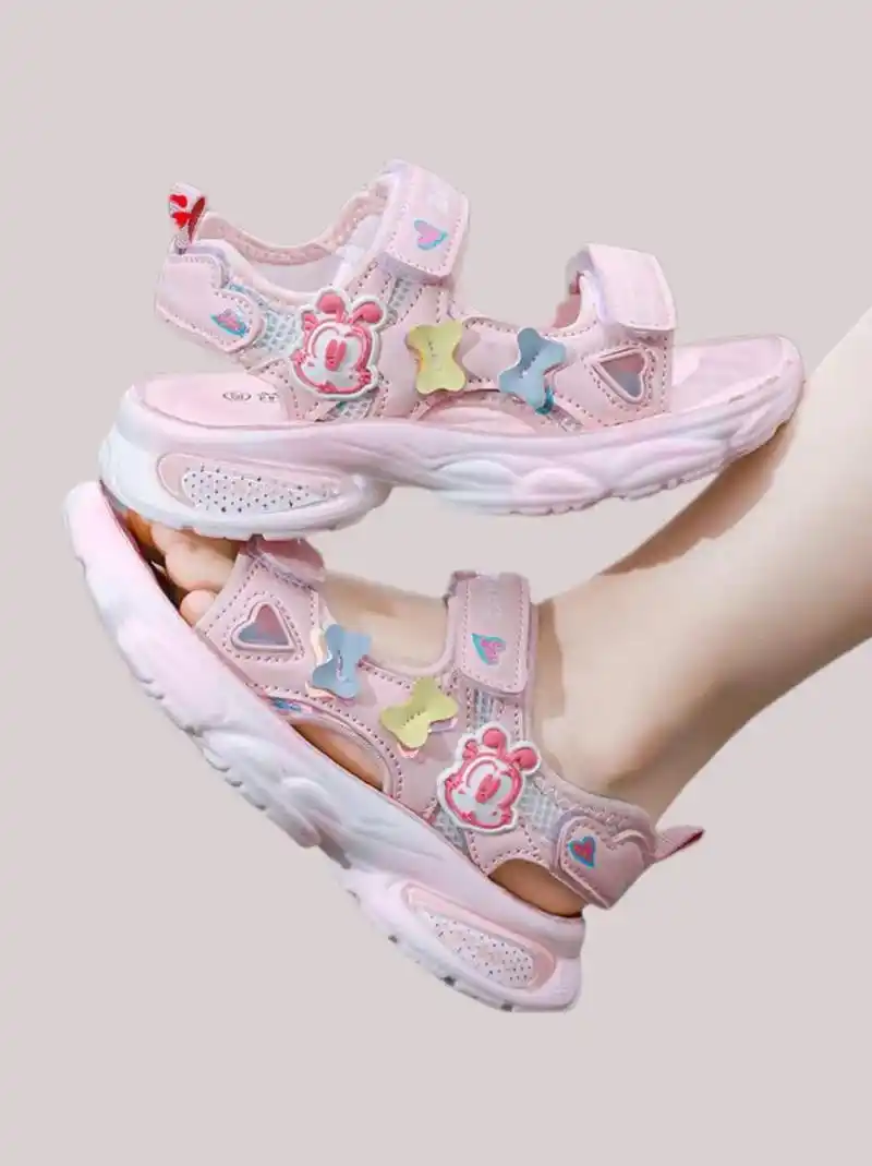 今天给你们带来了一款超可爱的巴布豆儿童小女孩运动凉鞋!