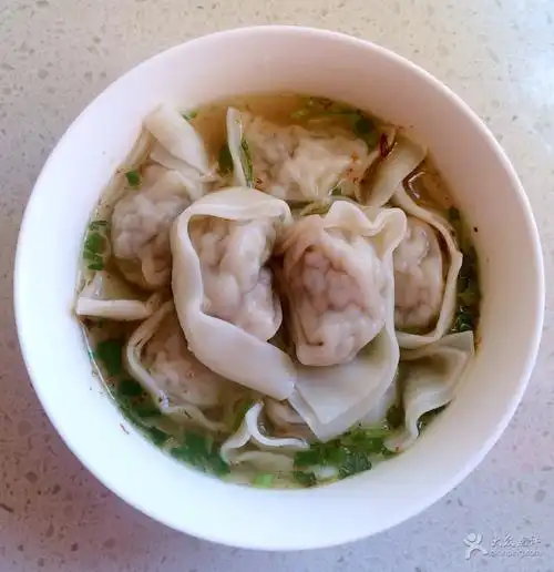 香菇鲜肉大馄饨