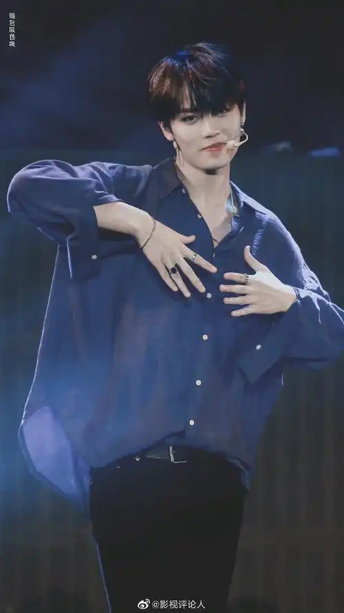 林彦俊这几个舞台造型不允许有人没看过!__财经头条