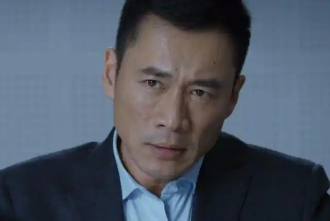 更多的却是破裂的婚姻,因为演员这个职业实在是太特殊了,作为男演员