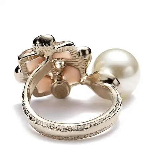 chanel(香奈儿) 粉色珐琅珍珠戒指