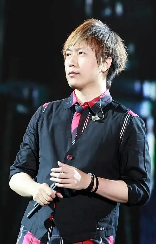 夏目的相册-陈信宏