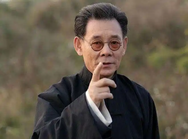 老戏骨李光复家住北京四合院拿金条当玩具70多岁仍坚持拍戏