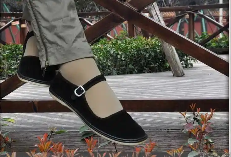 【布鞋情怀】布鞋美腿诱惑同样给力(一带式白边布鞋)(145p)