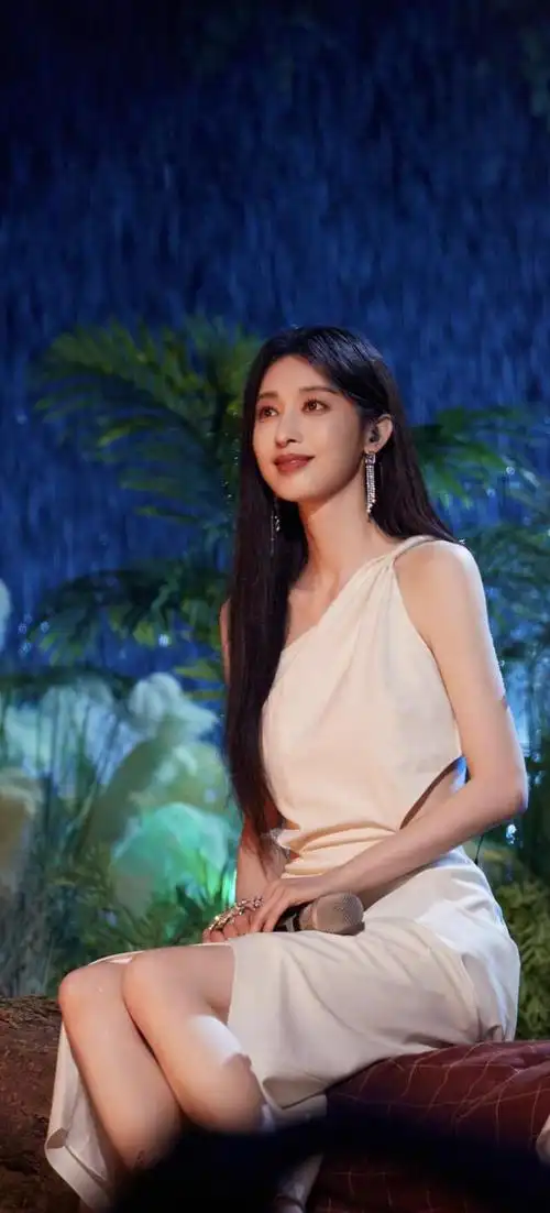 张俪,一个出色的女演员,她卓越的演技征服了无数观众