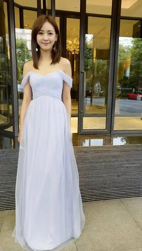的陈意涵大变样,穿吊带背心满是褶子,网友:差点没认出_时尚_近况_身材