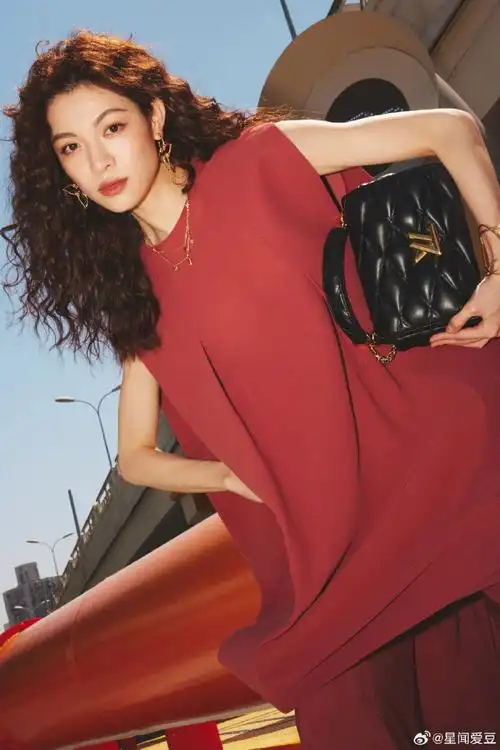 钟楚曦爆炸羊毛卷