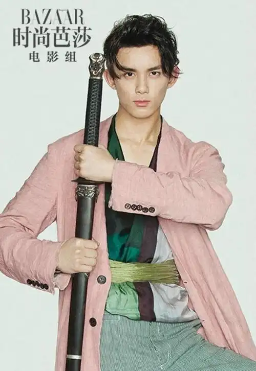 肌肉男:吴磊曝复古写真仿佛化身武侠世界般少年剑客浪迹天涯-小虾米