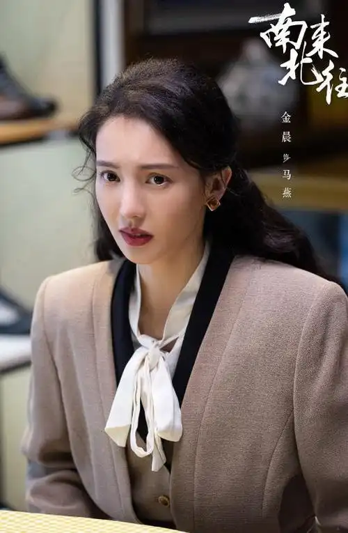 金晨胡夏感情生变女方单方取关男方被曝主动联系狗仔纰漏恋情