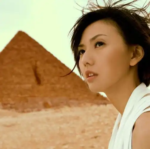 孙燕姿宣布怀二胎青春年少时和你一起听歌的人还在吗