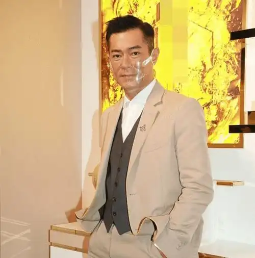 50岁古天乐出席活动自曝为保持身材断食十几年一日只吃一餐