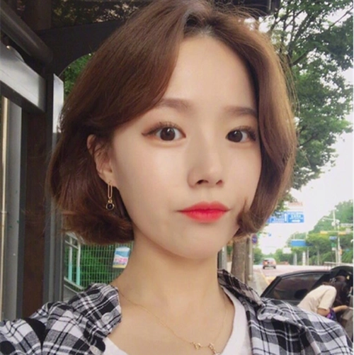 头发多适合什么短发经典款短发po给you