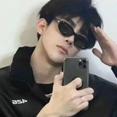 的乖乖的帅气qq男头 很精神的高冷又超级帅气的男头_男生头像_美头网