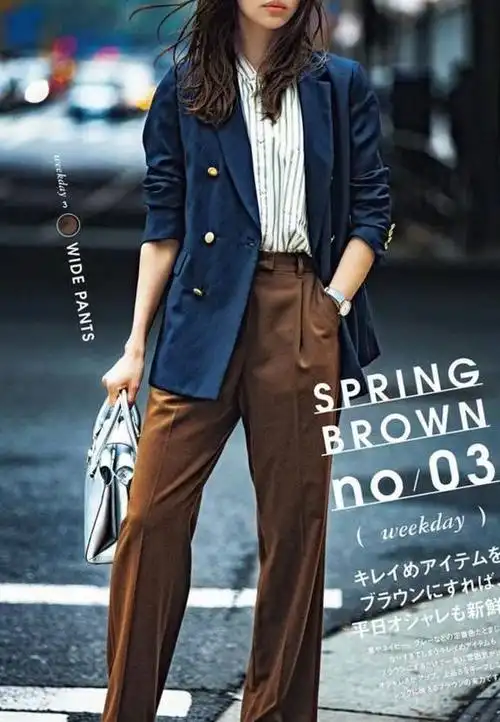 当谈到色彩对情绪的影响时,藏蓝色是一种神秘,高贵和稳重的颜色.