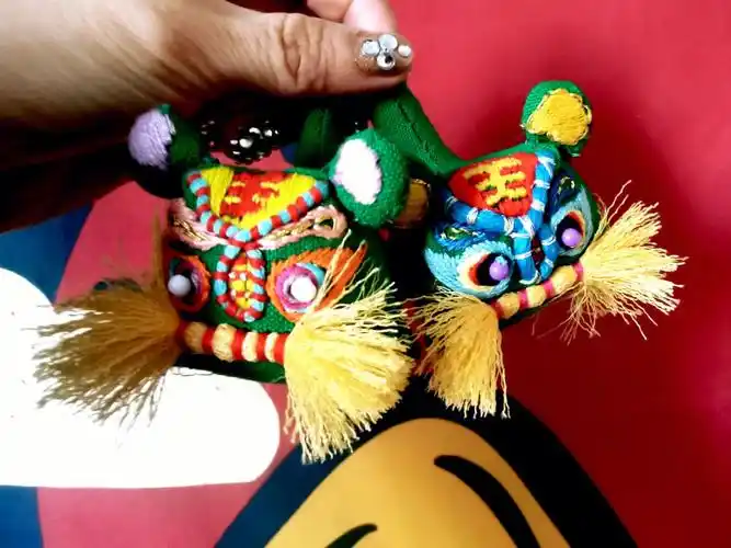 手工制作刺绣布老虎组合