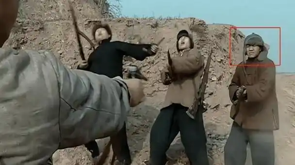 《亮剑》最全穿帮镜头,看完简直笑到胃痛,网友:喜剧效果拉满了