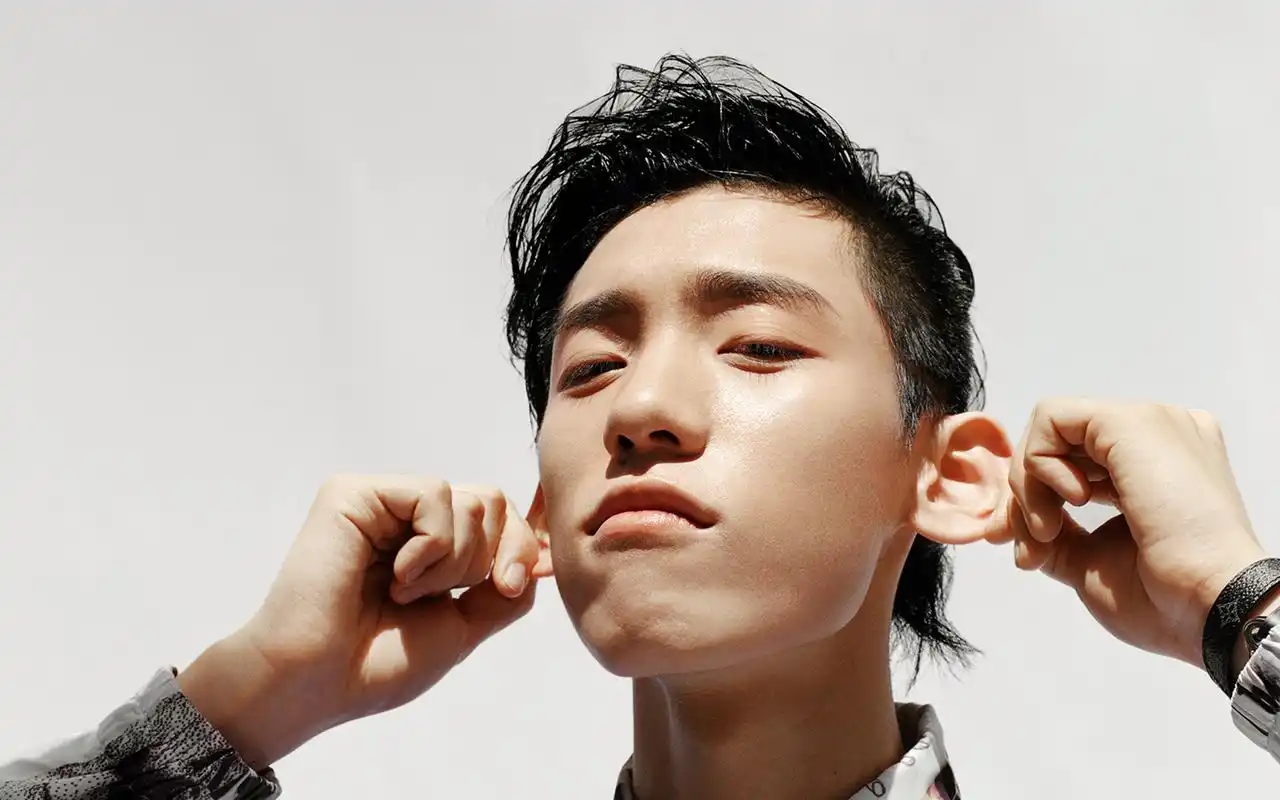 王子异桌面壁纸