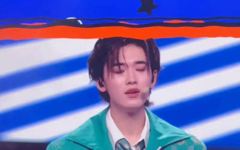 【宋亚轩/澳门演唱会1119】"啊啊啊啊啊啊我宝大背头就是最帅的!