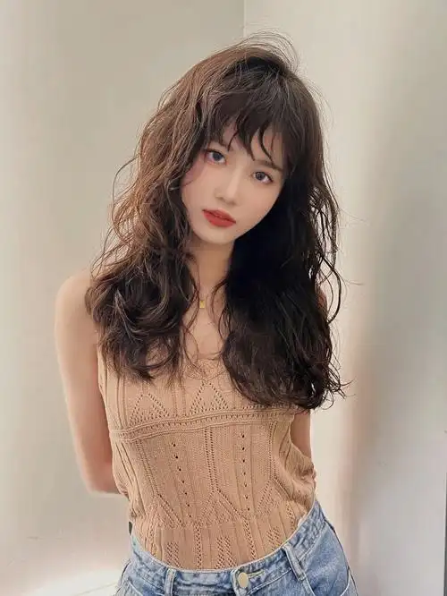 法式蓬松慵懒甜美蛋卷头不挑脸型的卷发