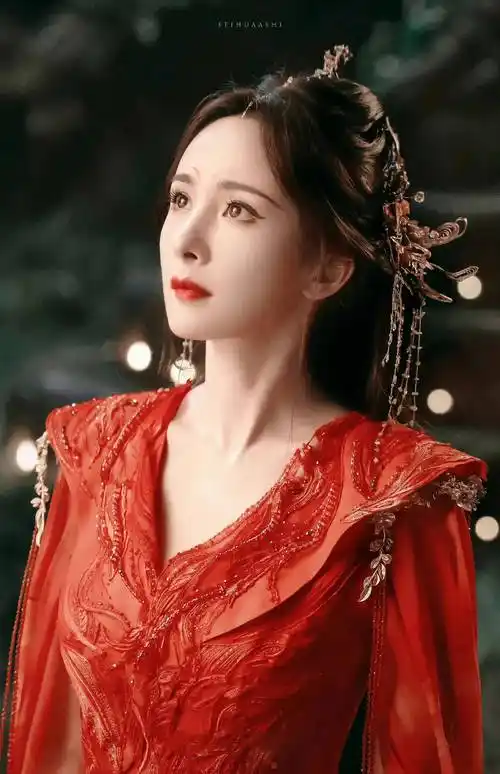 彭小苒 赵丽颖 杨幂 杨颖 刘诗诗 热巴 杨紫 李沁 刘亦菲等古装红衣