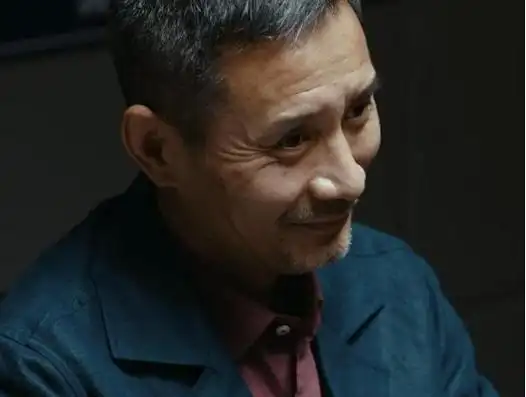 回顾演员田小洁二婚娶江珊对继女视如己出一家三口其乐融融