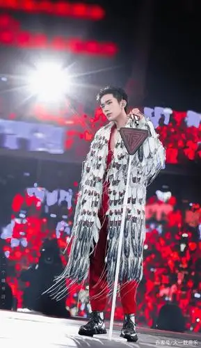 易烊千玺立麦发型合集,有没有一个造型让你受不了?