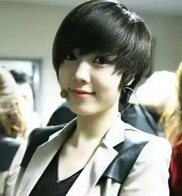 国字脸女生适合什么样的发型?