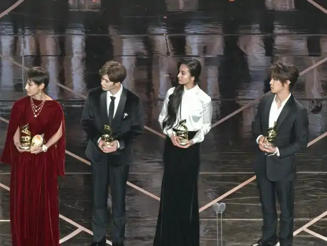 电影之夜#荣誉颁发中,光希