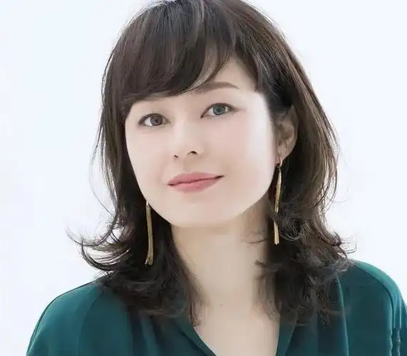 奔四奔五的女人,最好别留这3种发型!第一种显老,第二种显脸大