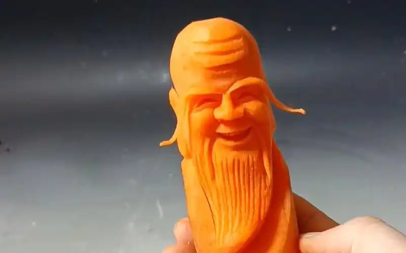 胡萝卜雕刻寿星