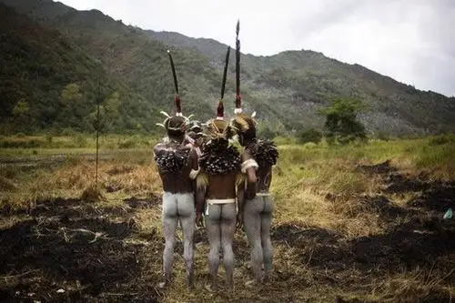 印尼首都附近的土著村落原始生活(高清组图)