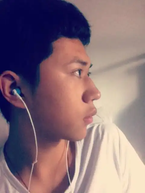 怎么看自己的侧脸都觉得难看不舒服!