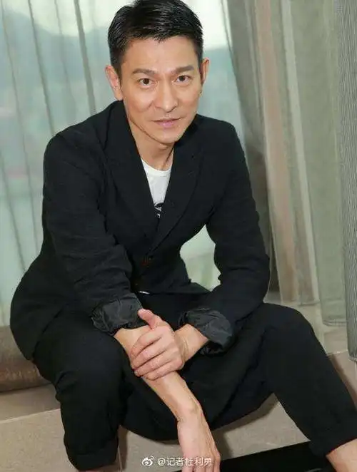 网友:刘德华是永远的天王,你说是吗