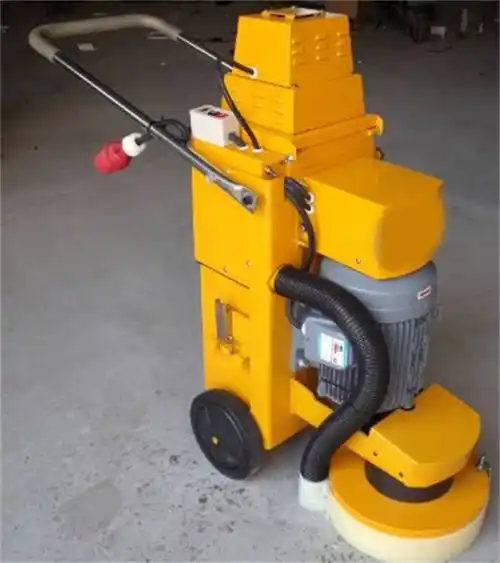 地坪磨机主要用于地面的研磨处理,它能有效打磨水磨石,混凝土表层及