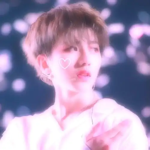 2018年5月7日 17:45   关注   蔡徐坤 自截自调图 头像 爱豆 评论