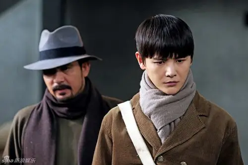 组图:孙坚《锋刃》烧脑谍战剧演冷峻特工