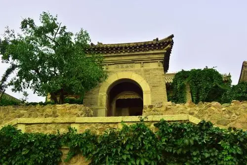 发现北京古北水镇杨无敌祠