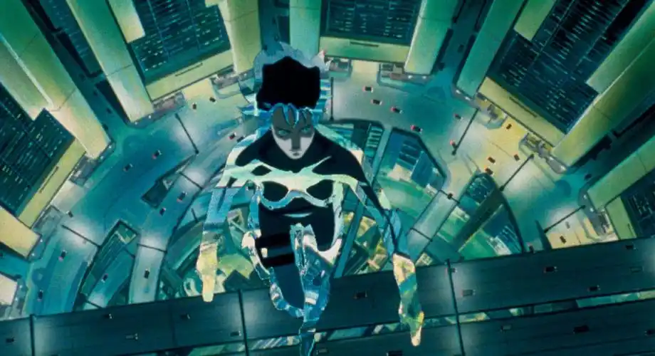 《攻壳机动队1995》中的电影世界般,人或许不会死亡,会变成像义体生化