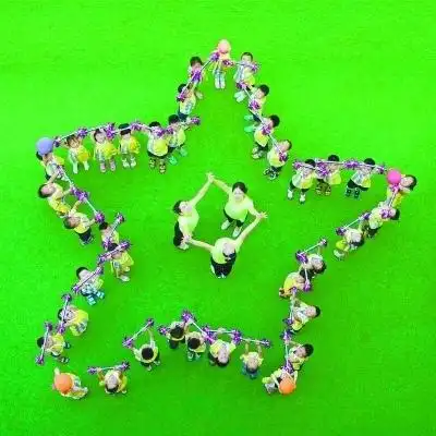 幼儿园也拍 创意毕业照