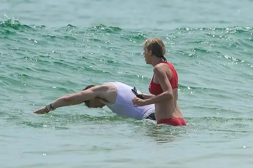 taylor swift in a bikini – rhode island 7/3/2016 (more pics)